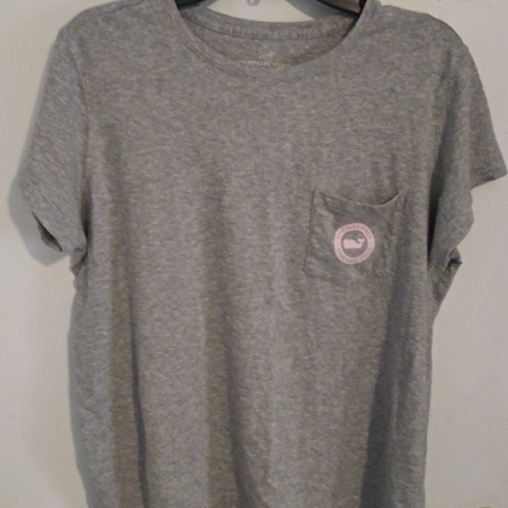 Vinyard vines t-shirt